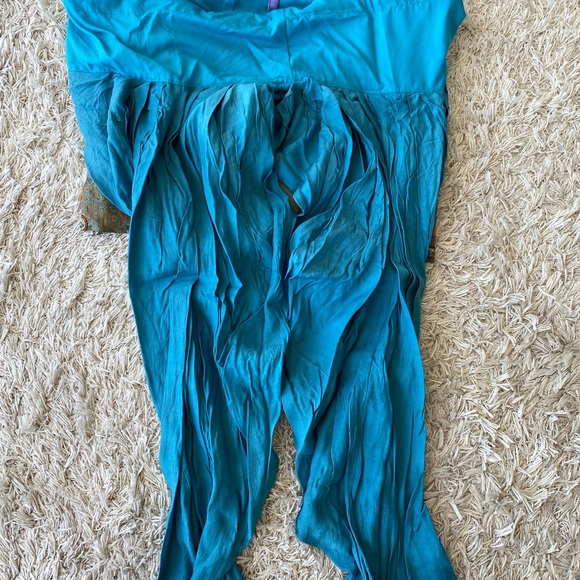 Flower gold and blue patiala style salwar - Picture 8 of 8